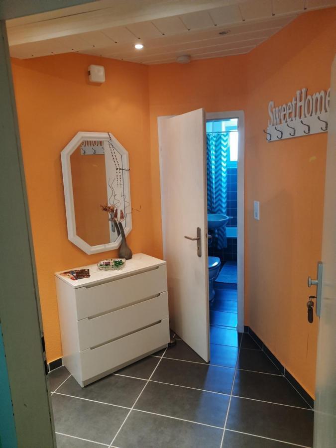 Joys Ferienwohnung Оберхаузен Екстериор снимка