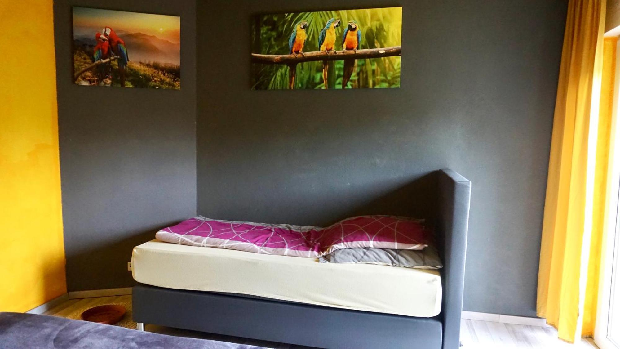 Joys Ferienwohnung Оберхаузен Екстериор снимка